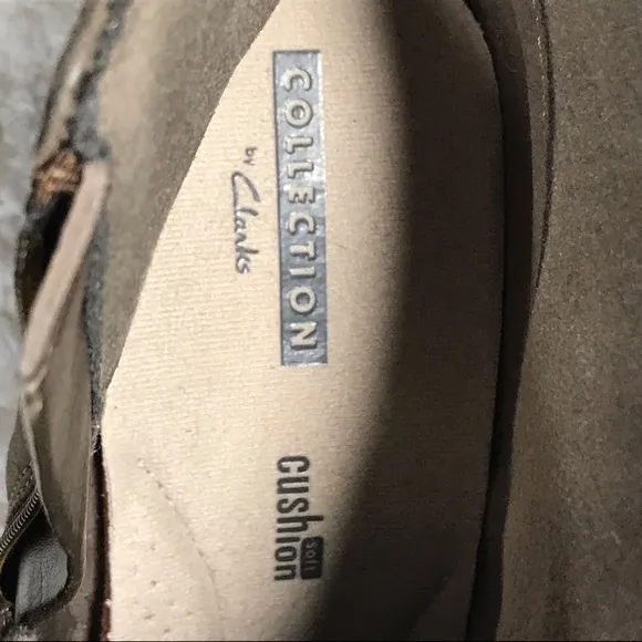 🌼Women’s Clarks Distressed Verona Peach Boots