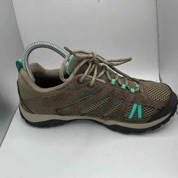Women’s Columbia Hiking Shoes Size 8