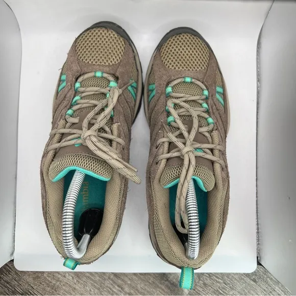 Women’s Columbia Hiking Shoes Size 8