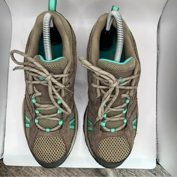 Women’s Columbia Hiking Shoes Size 8