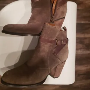 Women's Ivanka Trump Ankle Boots Booties Shoes