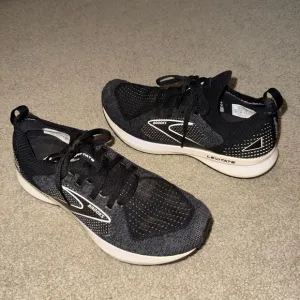 Women's Levitate StealthFit 5