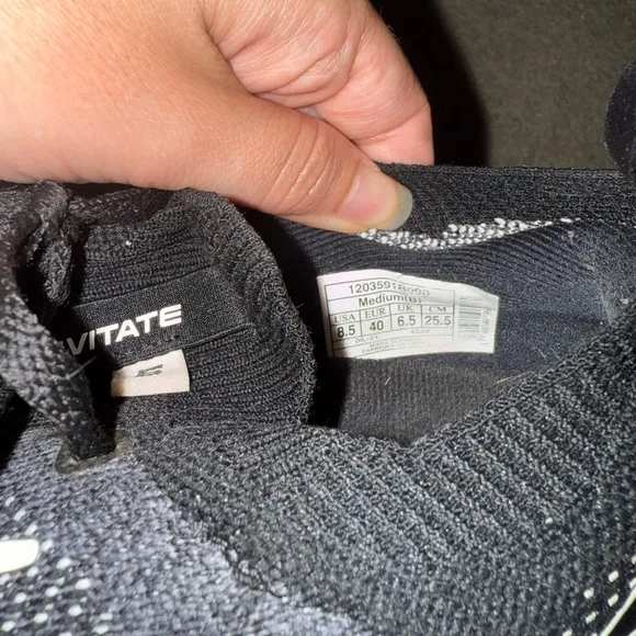Women's Levitate StealthFit 5