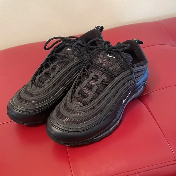 WOMEN'S NIKE AIR MAX 97 CASUAL SHOES