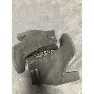 Womens Timberland Tillston High Heel Black Nubuck Boots.‎ Size 9.5.