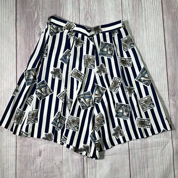 Women’s Vintage Brooks Brothers Navy &amp; Off White Nautical Ocean Bermuda Shorts