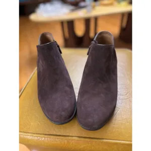 Women's Vionic Brown Suede Ankle Boots Size 8