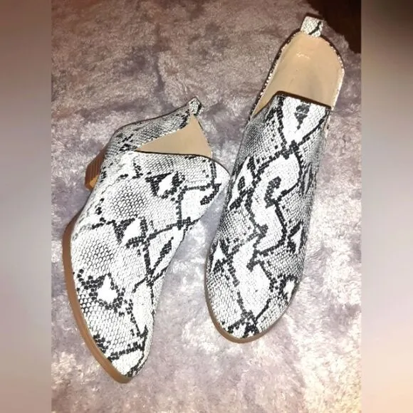 WOMEN'S cut-out ankle boots sz, 8,and 10