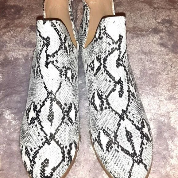 WOMEN'S cut-out ankle boots sz, 8,and 10