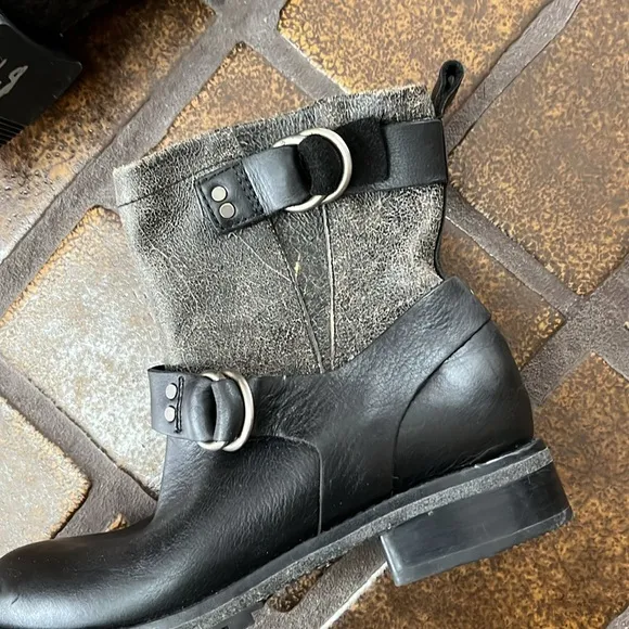 Woolrich Baltimore Distressed Harness Motorcycle Boots