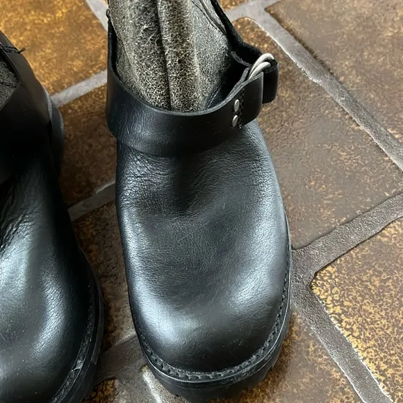 Woolrich Baltimore Distressed Harness Motorcycle Boots