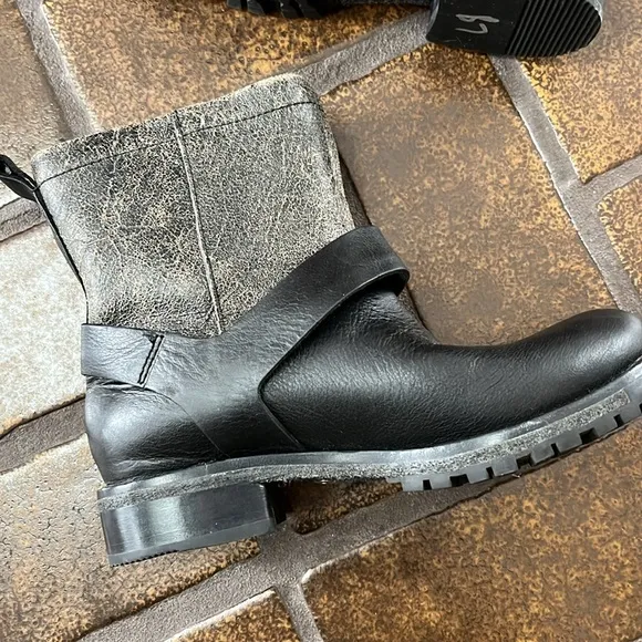 Woolrich Baltimore Distressed Harness Motorcycle Boots