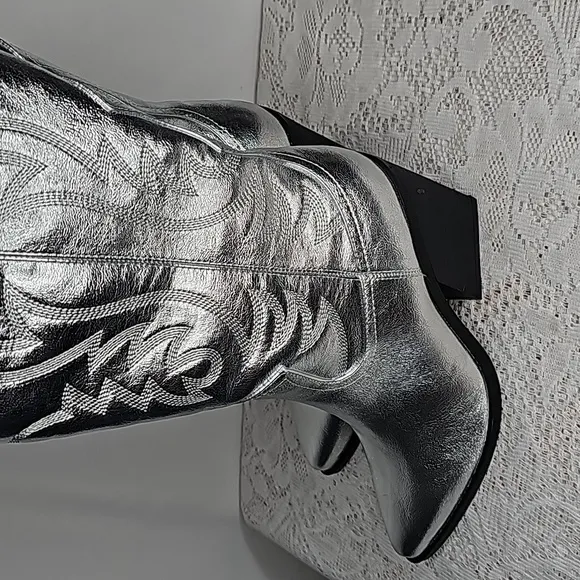 Worn 1X Nine West bling silver down point toe western cowgirl rodeo boots sz 8.5