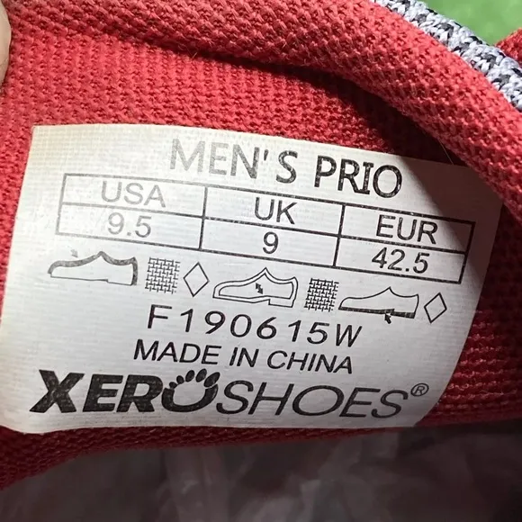 Xero Shoes PRIO Men's Size 9.5 Barefoot Training Athletic Hiking Sneakers