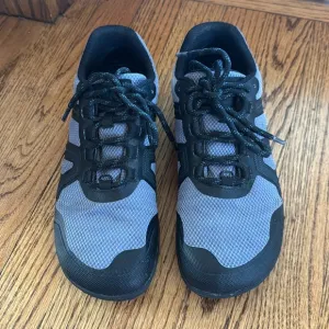 Xero shoes size 9.5 EUC