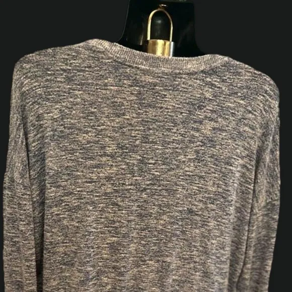 XS LLD Zebra Gray drop shoulder gray long sleeve sweater sweat shirt top