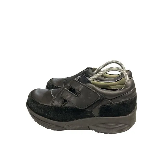 Xsensible Stretchwalker Women's Size 7.5 earth Black leather hoop loop shoes