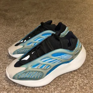 Yeezy 700 V3 Kids