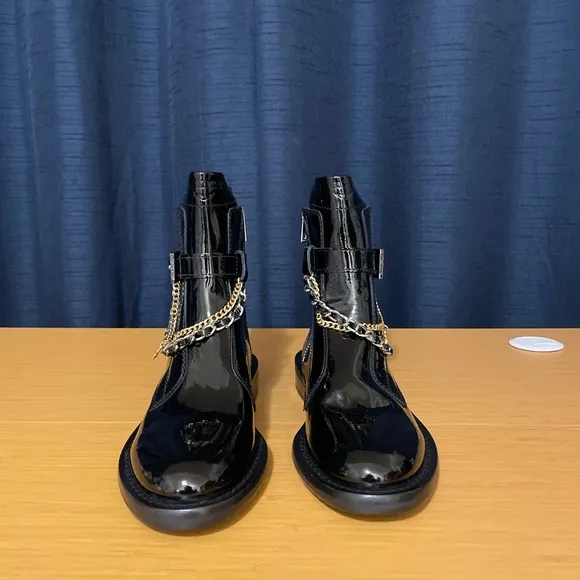 Zadig &amp; Voltaire Laureen Patent Leather Chain Boots
