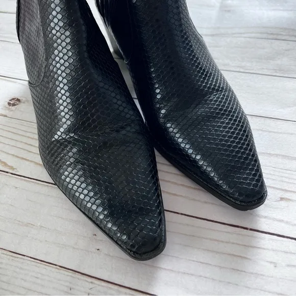 ZARA Trafaluc Ankle Boots Snakeskin in Black size 10.5