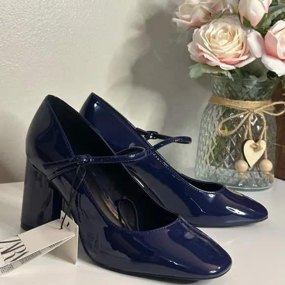 ZARA's Faux Patent Leather Block Heel Shoes 6 NWT